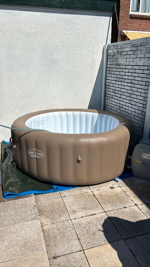 Lay-Z-Spa Palm Springs 196x71cm, Tuin en Terras, Bubbelbaden en Hottubs, Gebruikt, Opblaasbaar, Afdekzeil, Filter, Pomp, Ophalen