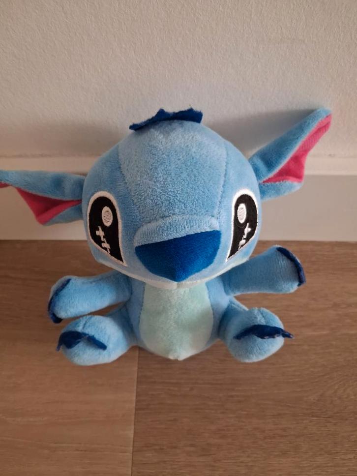 Knuffel Stitch zuignap blauw monstertje L390, Kinderen en Baby's, Speelgoed | Knuffels en Pluche, Zo goed als nieuw, Overige typen