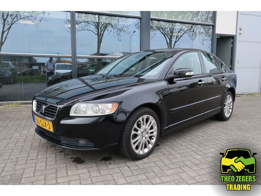 Volvo S40 2.5 T5 Momentum (Advertentie goed lezen svp), Auto's, Volvo, 230 pk, Stof, Gebruikt, Zwart