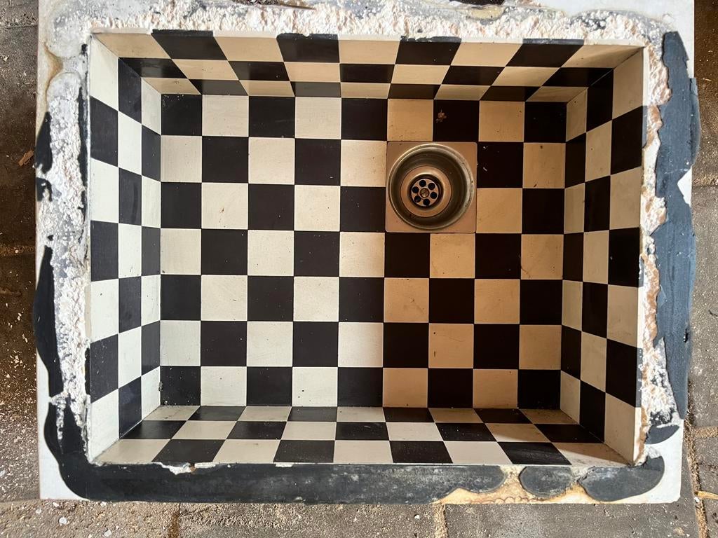 Unieke zwart-wit geblokte wasbak - Vintage stijl, Ophalen, Gebruikt, Steen, Wastafel