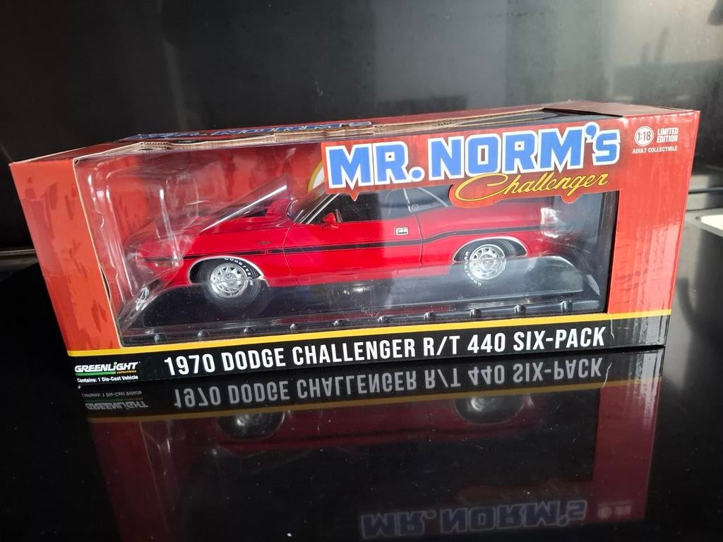Greenlight Dodge Challenger R/T 440 Six-Pack Mr. Norm's 1:18, Hobby en Vrije tijd, Modelauto's | 1:18, Ophalen of Verzenden