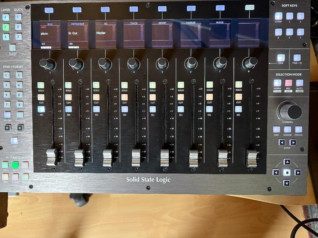 SSL UF8 en  SSL UC1, Ophalen of Verzenden, Zo goed als nieuw, 10 tot 20 kanalen