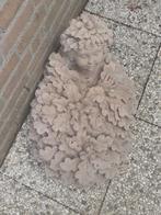 Tuinbeeld beton. Gesigneerd, Ophalen