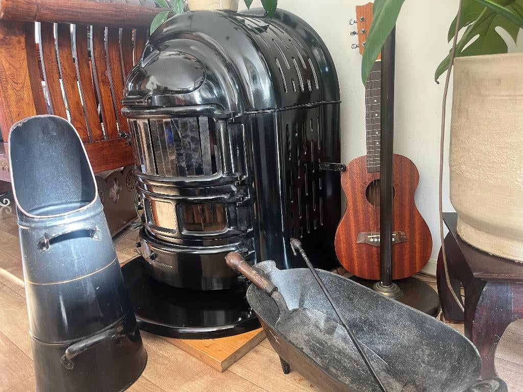 Kachel ( kolenkachel ), Ophalen, Gebruikt, Hout, Houtkachel