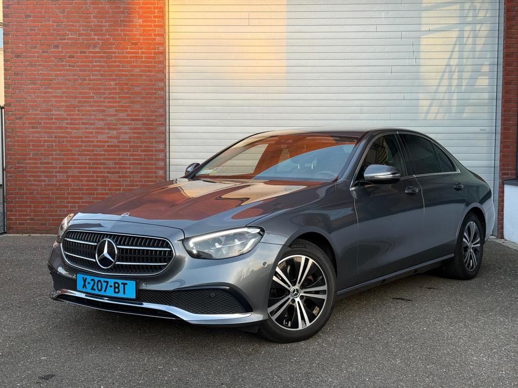 Mercedes-Benz E-klasse 220 d Luxury Line| SFEER| WIDESCREEN, 1730 kg, Achterwielaandrijving, Leder en Stof, Bedrijf