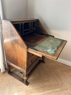 Antiek bureau, Ophalen