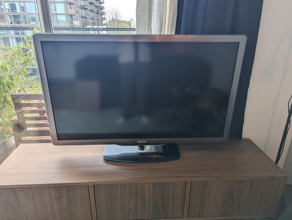 Philips 46 inch TV met Ambilight, Philips, Gebruikt, 50 Hz, Ophalen of Verzenden