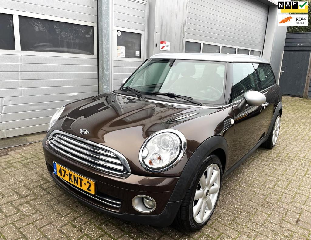 Mini Mini Clubman 1.6 Cooper Busines Line-Leder-Clima-Cruise, Auto's, Voorwielaandrijving, Gebruikt, 4 cilinders, 4 stoelen