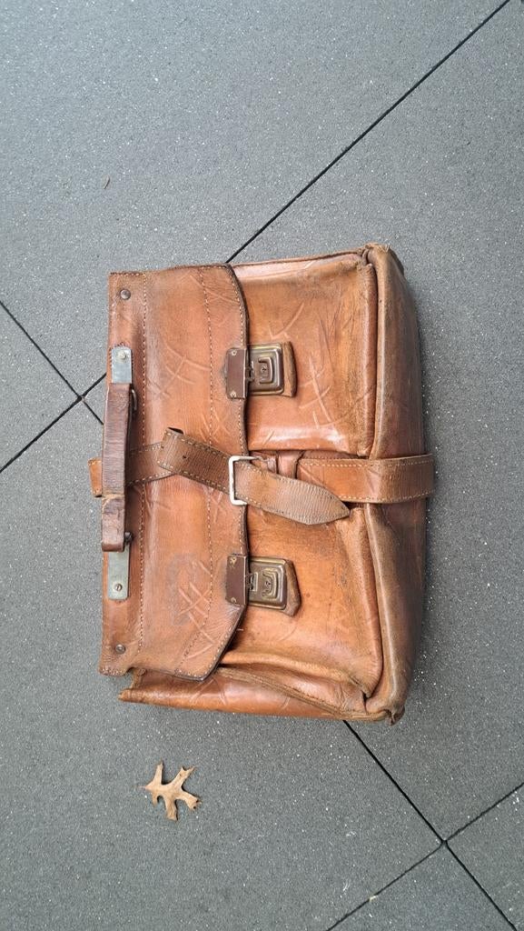 Leren vintage boekentas, Bruin, Aktetas of Boekentas, Leer, 30 tot 40 cm