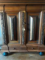 Mooie kasteelkast, Ophalen