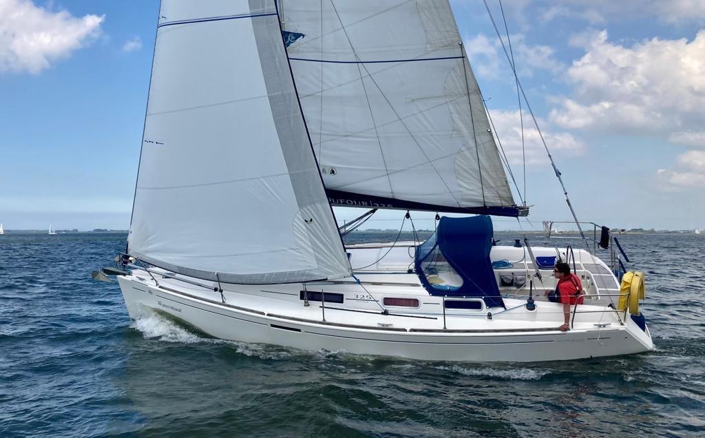 Grootzeil en Genua van Dufour 325GL, Watersport en Boten, Ophalen, Gebruikt, Diesel, 9 tot 12 meter
