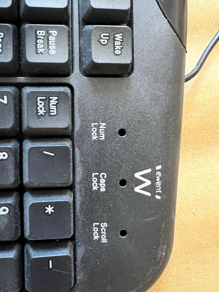 Ewent Multimedia Toetsenbord USB (US Layout) - Nette Staat, Computers en Software, Toetsenborden, Ophalen, Multimediatoetsen, Zo goed als nieuw