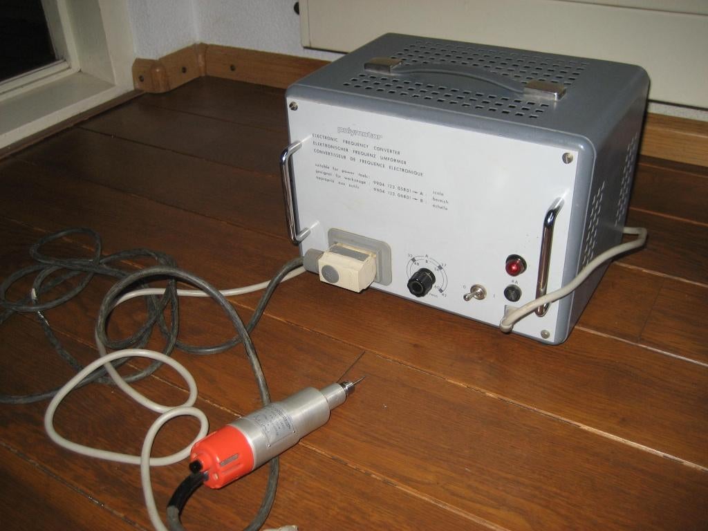 Machine en graveerbout polymotor vintage, Antiek en Kunst, Antiek | Gereedschap en Instrumenten, Ophalen of Verzenden