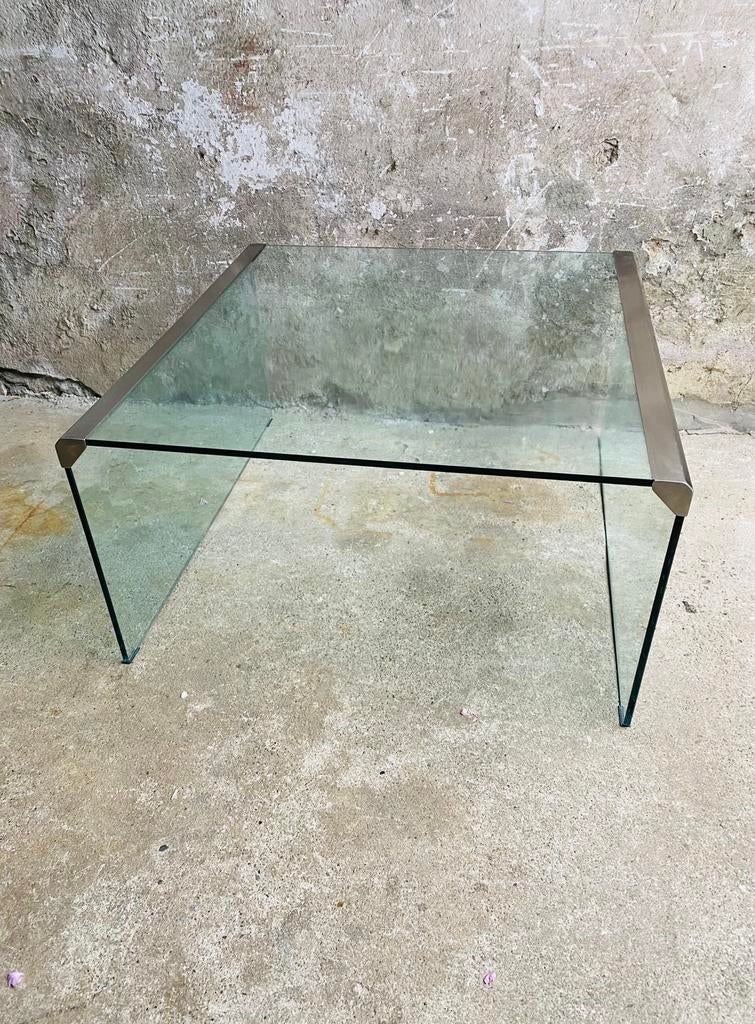 Galotti en Radice Italy glazen bijzettafel , jaren 80, Ophalen