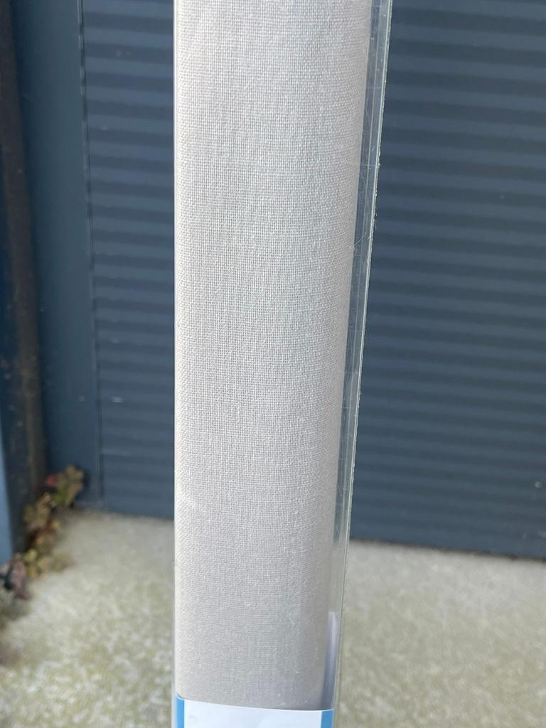 Lichtgrijze rolgordijnen, nieuw en ongebruikt, Minder dan 50 cm, Nieuw, Ophalen of Verzenden, Minder dan 100 cm