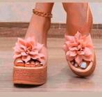 Nieuwe muiltjes met sleehak - maat 35. Binnenzool 22 cm, Kleding | Dames, Schoenen, Bruin, Nieuw, Sandalen of Muiltjes, Ophalen of Verzenden