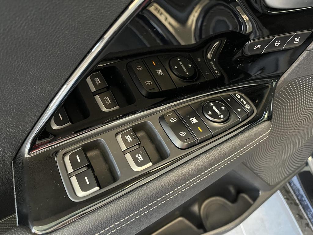 Kia Niro 1.6 GDi Hybrid ExecutiveLine ,Trekhaak ,Stoelverwar, Gebruikt, Euro 6, 2 kWh, 23 km/l