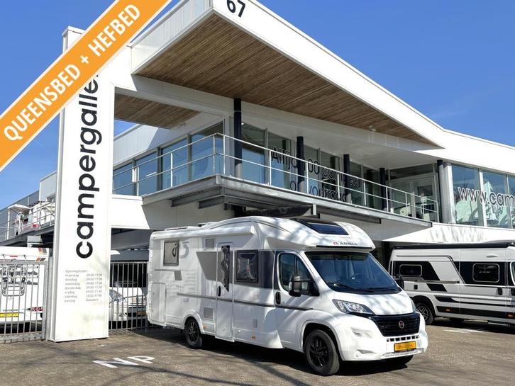 Adria Matrix Plus 670DC QUEENSBED + HEFBED + FACE TO FACE, Caravans en Kamperen, Campers, Bedrijf, tot en met 4, Half-integraal