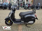 VESPA GTS 300 HPE (bj 2022), Scooter, Bedrijf, Onbekend, Onbekend