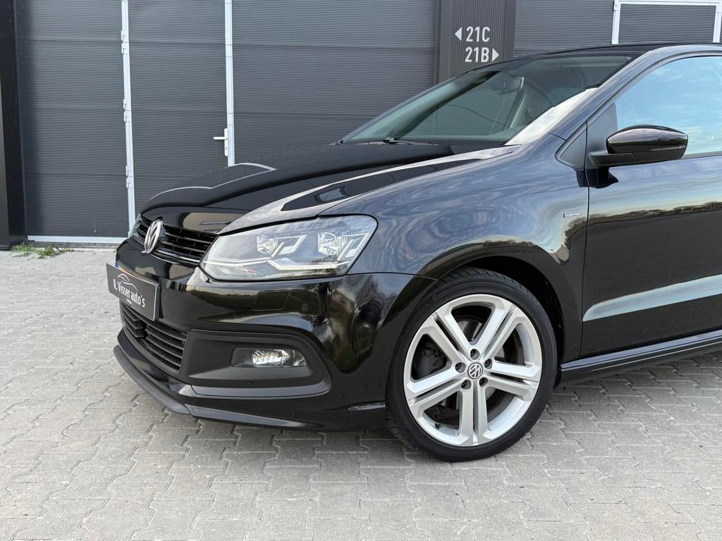 Volkswagen Polo 1.4 TDI R-Line 2016 stoelverwarming/full opt, Auto's, Voorwielaandrijving, 580 kg, USB, Zwart