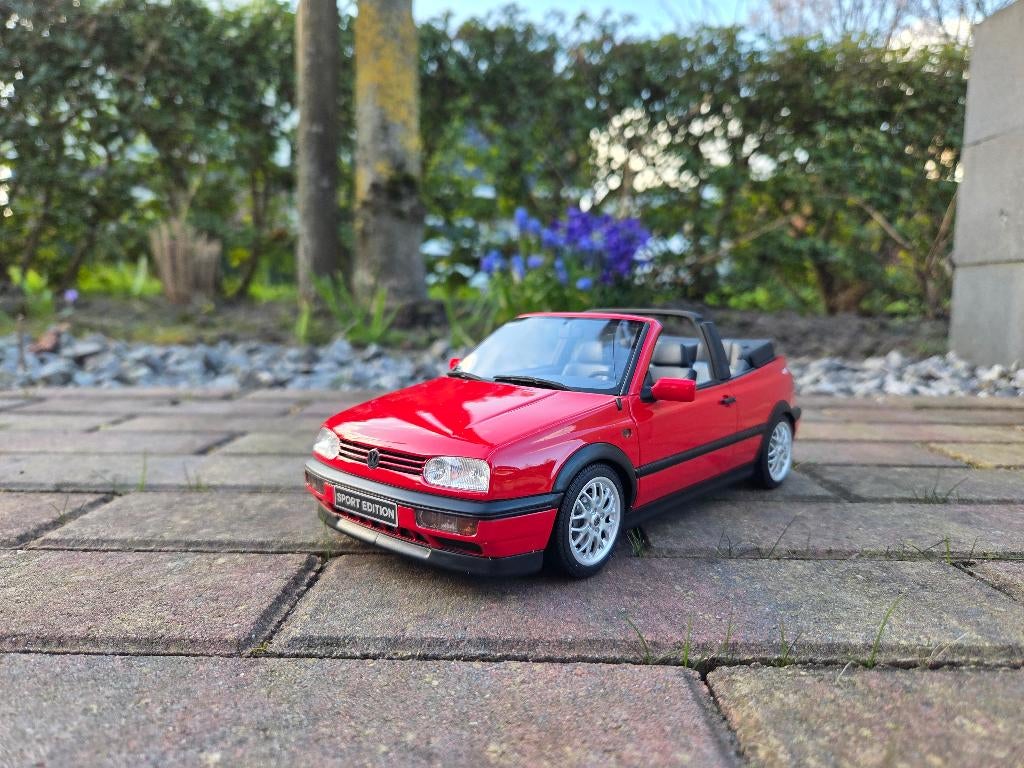 Ottomobile 1:18 Volkswagen Golf 3 Cabriolet (OT202), Ophalen of Verzenden, Nieuw, Auto, OttOMobile