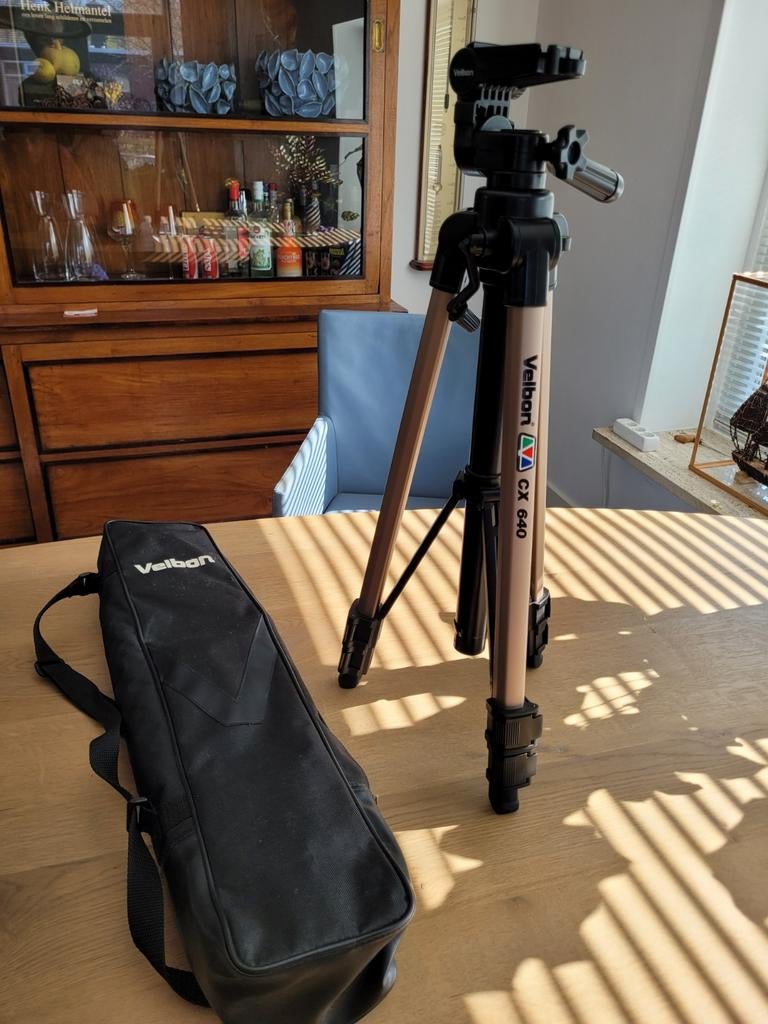 Velbon CX 640 statief in hoes, Ophalen of Verzenden, Zo goed als nieuw, Minder dan 150 cm, Driepoot