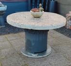 Robuuste betonnen tuintafel bestaat uit meerdere delen, Tuin en Terras, Tuintafels, Ophalen, Gebruikt, Rond, Hout
