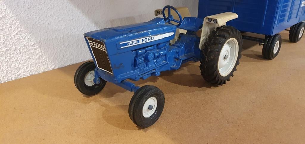 Ertl Ford 4600 Wagon Set 1:12, Ophalen of Verzenden, Auto