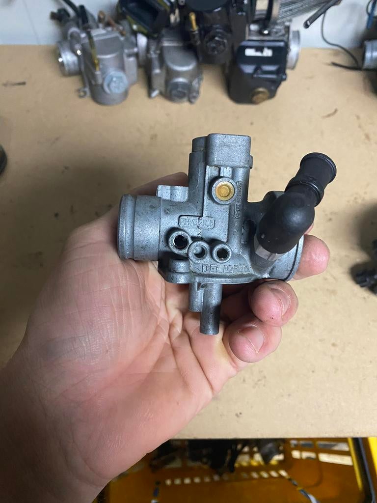 Dellorto 20.5 carburateur body, Motoren, Ophalen of Verzenden