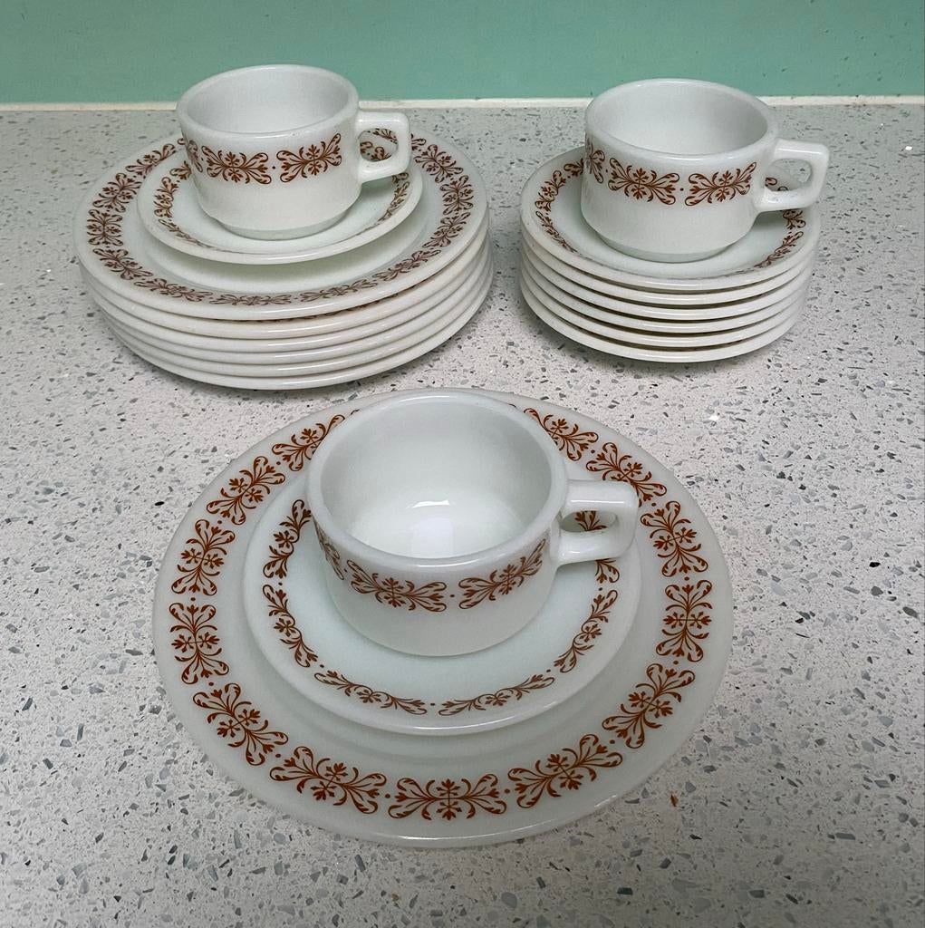 Vintage Pyrex Copper Filigree Servies - Jaren '70, Ophalen, Overige typen, Overige stijlen, Glas