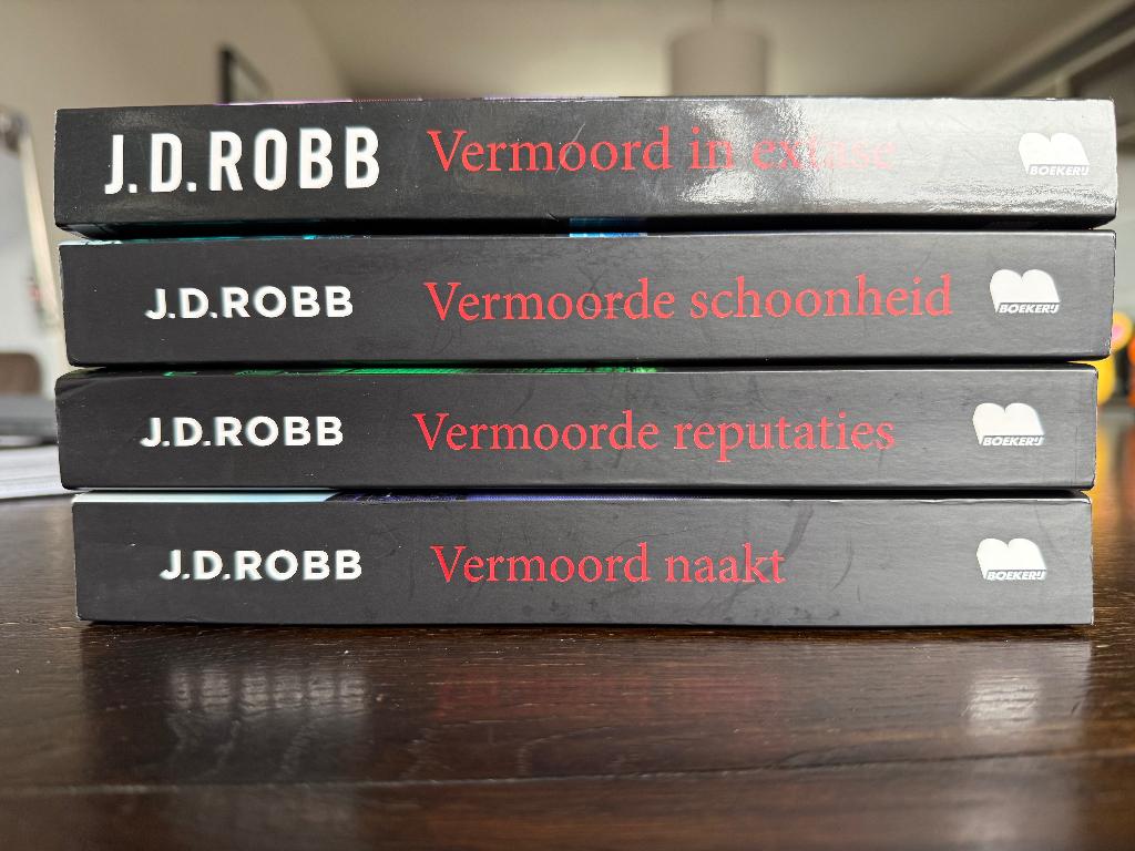 Vier eerste Eve Dallas boeken J.D. Robb/Nora Roberts, Boeken, Ophalen of Verzenden, J.D. Robb