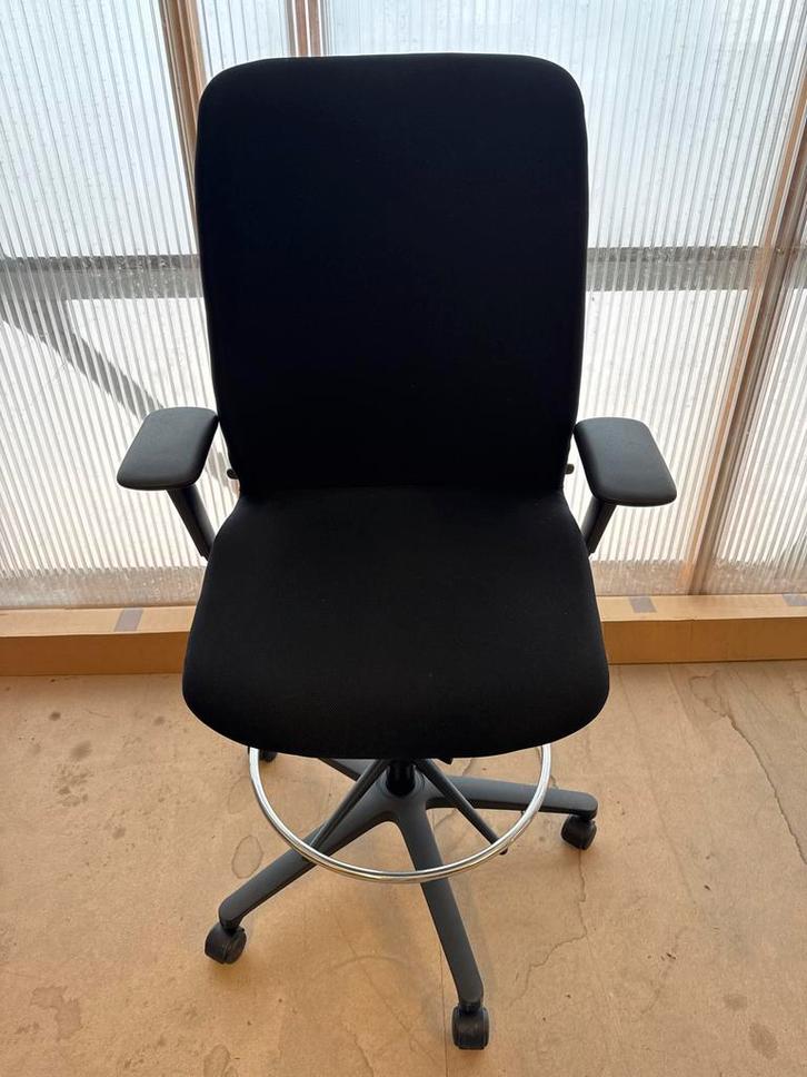 Wilkhahn On Balie Bureaustoel - Ergonomisch Design, Huis en Inrichting, Bureaustoelen, Gebruikt, Bureaustoel, Zwart, Ergonomisch