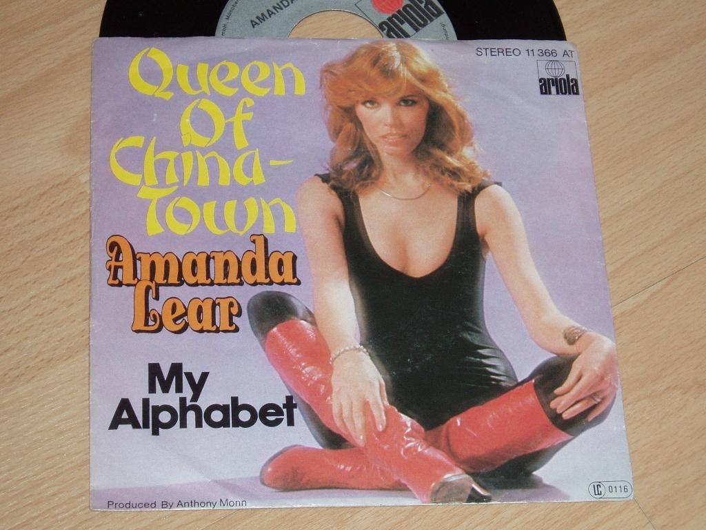 single Amanda Lear * Queen of Chinatown / My alphabet, Verzenden, Gebruikt, Pop