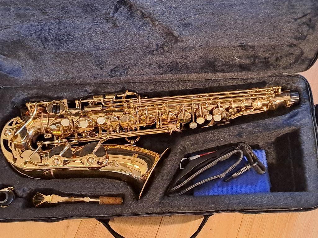 `Main altsaxofoon gereviseerd, Ophalen of Verzenden, Gebruikt, Alt, Met koffer