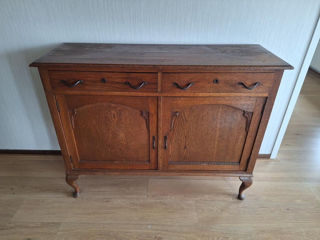 Massief eiken dressoir antiek Queen ann pootjes, Gebruikt, Met deur(en), Eikenhout, 50 tot 100 cm