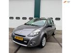 Renault Clio Estate 1.2 TCE Night & Day, Auto's, Renault, Voorwielaandrijving, Euro 5, Gebruikt, Zwart
