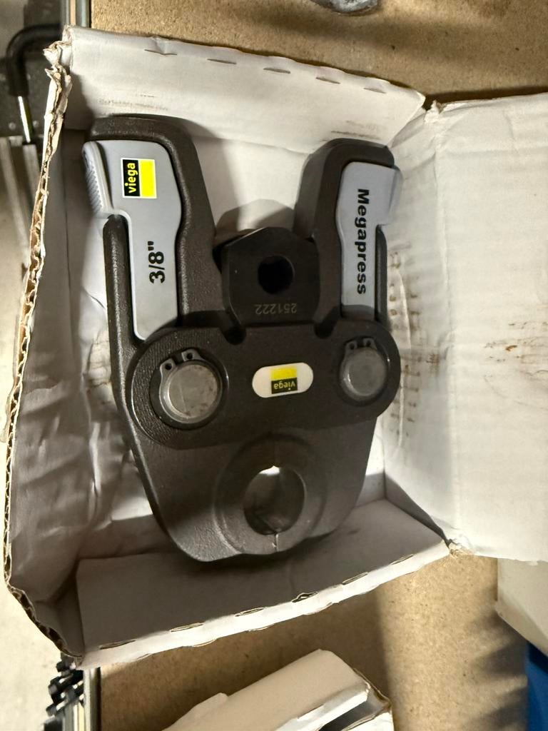 Viega megapress persbekken(zie tekst voor prijzen), Ophalen, Zo goed als nieuw
