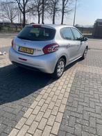 Peugeot 208 1.2 VTI 60KW/82PK 5-D 2014 Grijs, Auto's, Peugeot, Voorwielaandrijving, Stof, 1199 cc, Origineel Nederlands