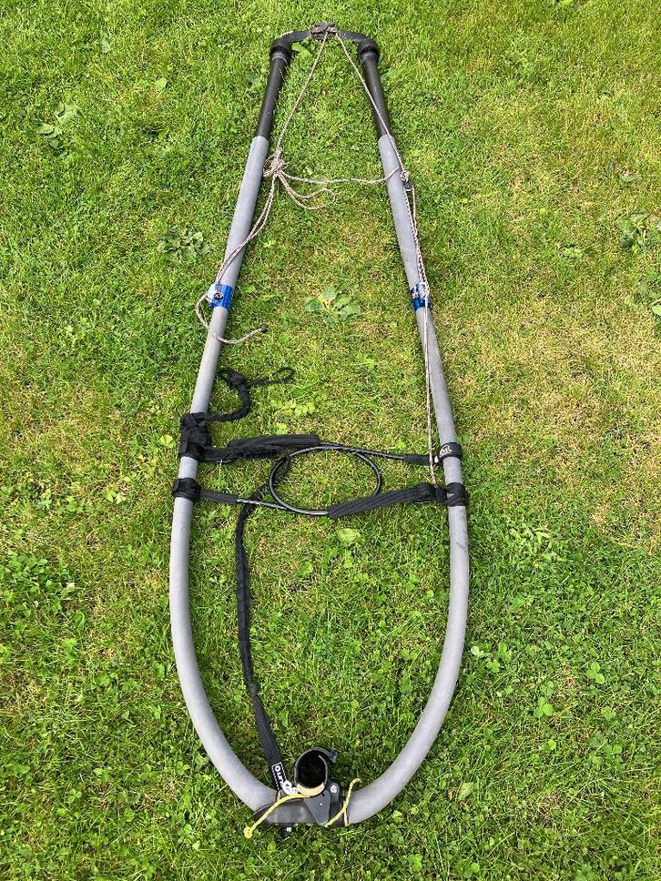 Diverse gieken en masten, Watersport en Boten, Windsurfen, Gebruikt, Ophalen