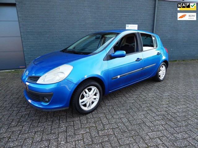 Renault Clio 1.6-16V Privilège LPG G3 5 DRS, Auto's, Renault, Particulier, Te koop, Clio, ABS, Airbags, Airconditioning, Boordcomputer