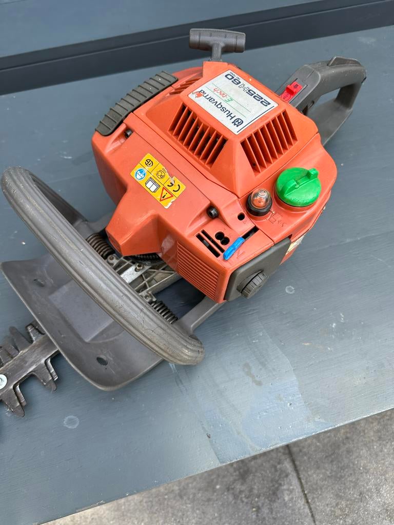 Husqvarna 225H60 E-Tech Heggenschaar -, Tuin en Terras, Heggenscharen, Ophalen of Verzenden, Gebruikt, Benzine