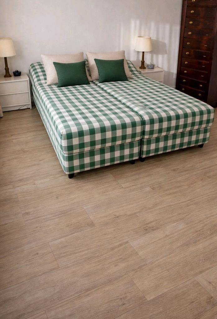 Elektrische Hästens Boxspring L: 210cm B: 180cm incl toppers, Ophalen, 210 cm, Tweepersoons, Zo goed als nieuw