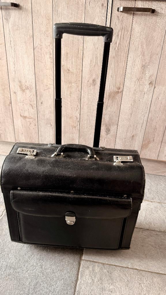 leren rol actekoffer met uitschuifbare handgreep, Zo goed als nieuw, Minder dan 35 cm, Wieltjes, Ophalen