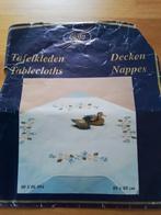 Borduurpakket tafelkleed, ongeveer een kwart geborduurd, Hobby en Vrije tijd, Ophalen of Verzenden, Zo goed als nieuw, Handborduren