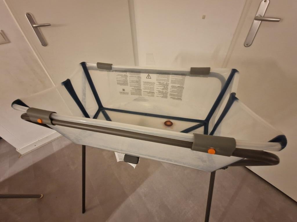 Stokke Flexi Bath baby badje met standaard, Kinderen en Baby's, Ophalen, Gebruikt, Badje, Standaard