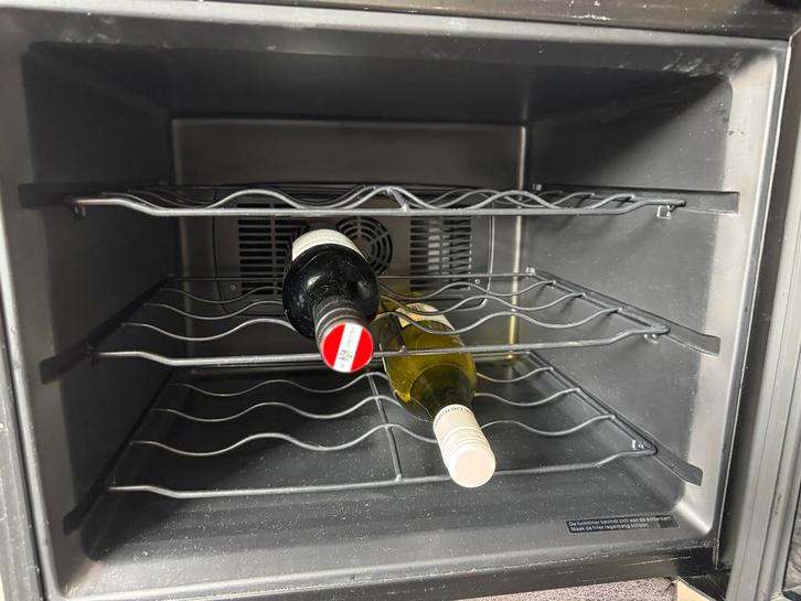 Tafelmodel wijnklimaatkastje Donna, Witgoed en Apparatuur, Koelkasten en IJskasten, Gebruikt, Zonder vriesvak, Minder dan 75 liter