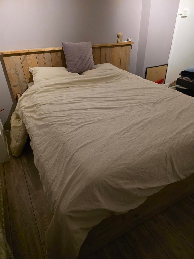 Steigerhouten bed 180x200 met verstelbare lattenbodems, Ophalen, Verstelbaar, Bruin, Landelijk, Robuust