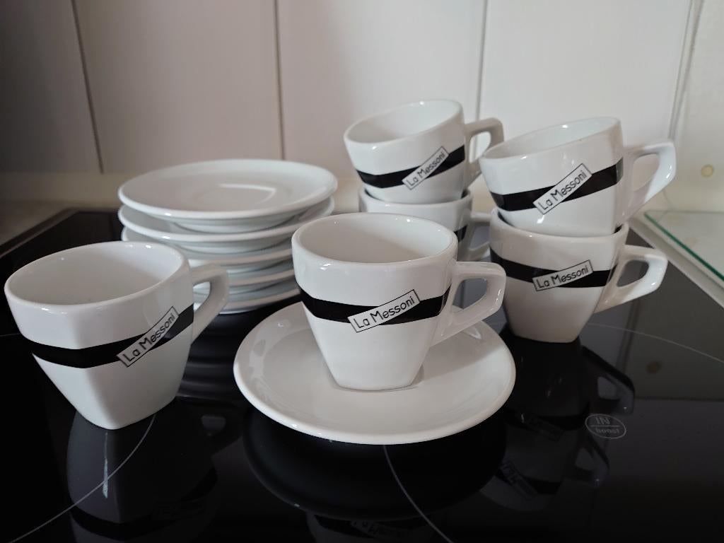 6 cappuccino kop en schotels La Messioni, Verzenden, Nieuw, Overige stijlen, Kop(pen) en/of Schotel(s)