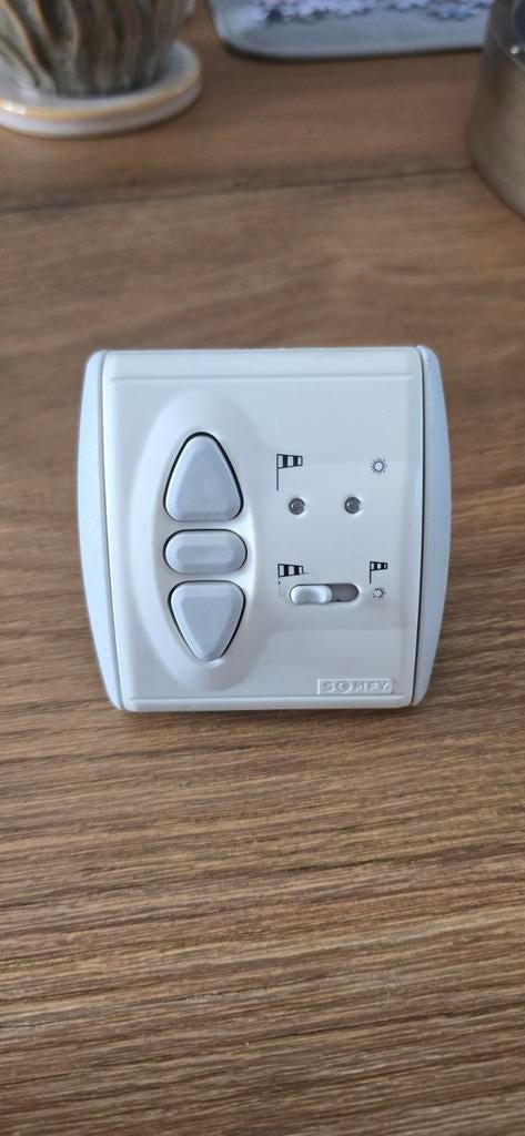 Somfy soliris uno, Ophalen of Verzenden, Gebruikt, Wit, Elektrische bediening