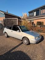 Volkswagen Golf 2.0 Cabriolet 85KW 2000 Grijs, Auto's, 4 cilinders, 4 stoelen, Origineel Nederlands, Handgeschakeld